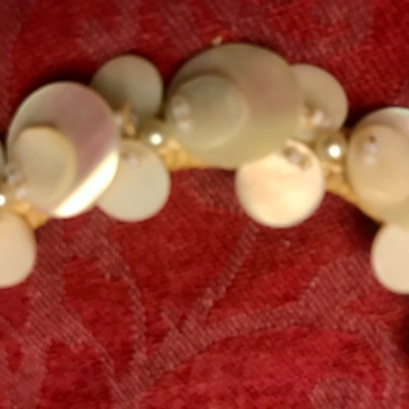 Mother-of-Pearl Hemp Necklace w Matching Earrings - Picture 3 of 10